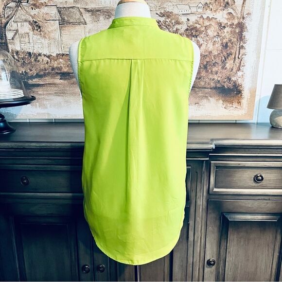 Michael Kors Sleeveless Lemon Lime Buttoned Down Blouse size M - Picture 4 of 7